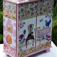 Puppenschrank "Wo versteckt sich die kleine Prinzessin?"