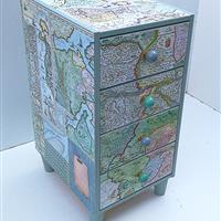 Schubladenkommode Landkartenmosaik