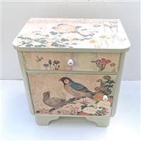 Vögel im japanischen Garten