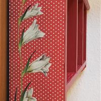  Kindergarderobe "Weiße Blüten"