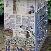 Sideboard "Blaues Geschirr"